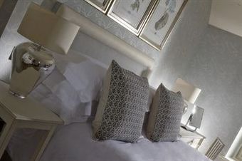 Dormy House Hotel