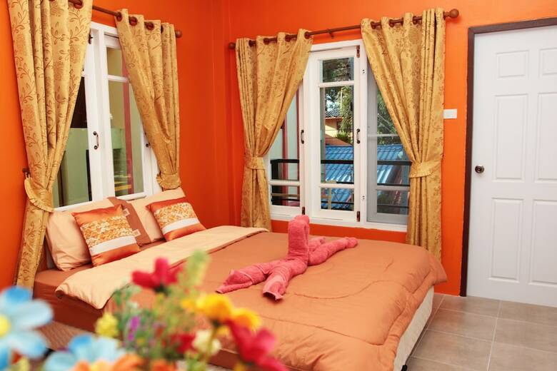Hostal I-talay Trio
