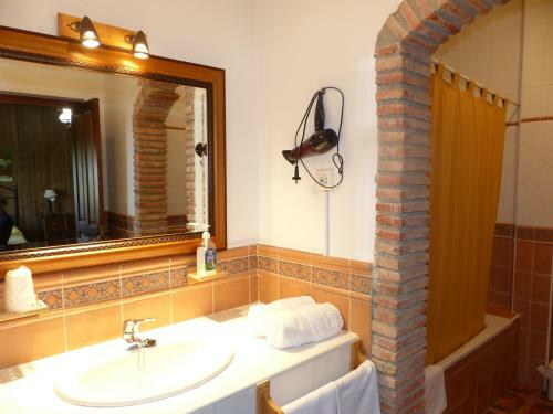 Agroturismo Casa Rural Pe�a Falc�n