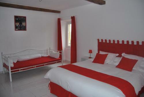 Hostal Chambre D'h�tes La Prade