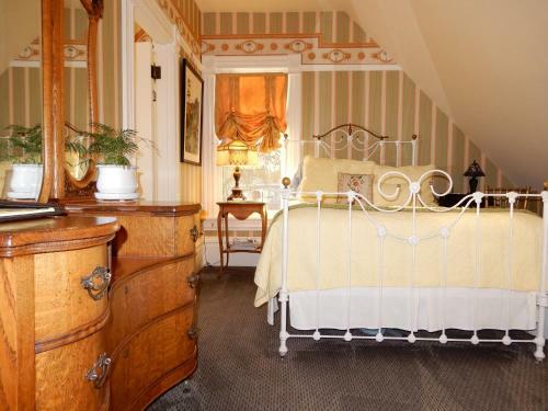 Bed & Breakfast C'est La Vie Inn