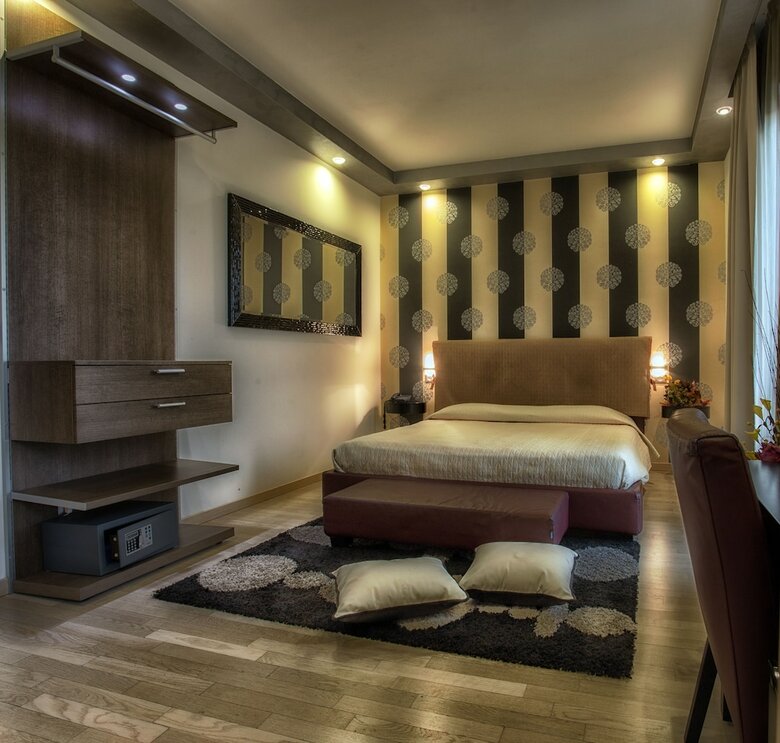 La Grotta Hotel