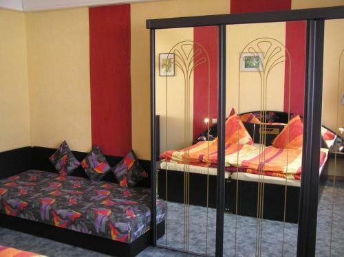 Hostal Guest House M�ckenheim