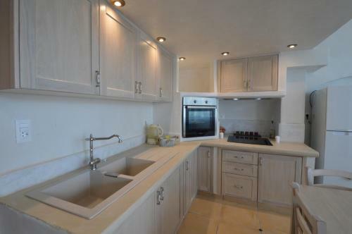 Kathara Bay Apartments