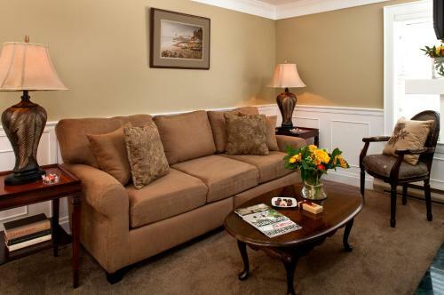 1802 House Bed & Breakfast Inn
