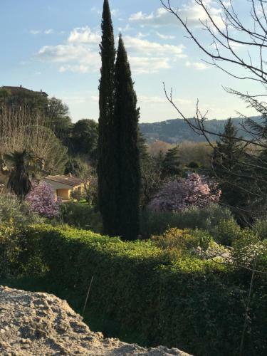 Bed & Breakfast Les Montades Chambres D'h�tes