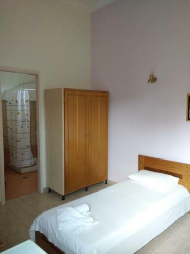 Hotel Ion