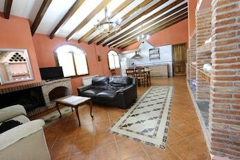 Agroturismo Cuevas La Granja