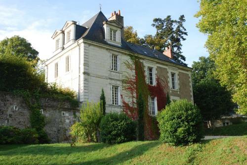 Le Pavillon De La Lanterne