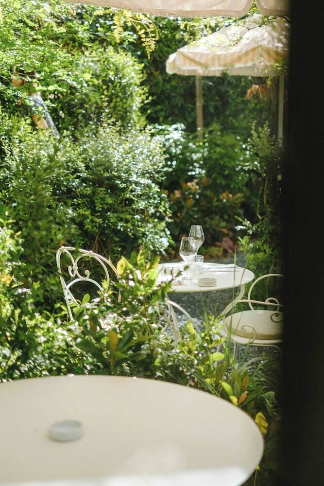 Hotel Le Jardin De Neuilly