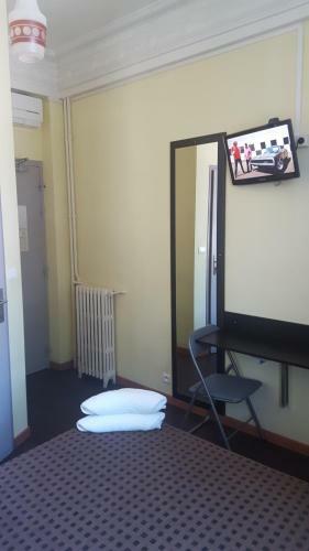 Evelia Hotels