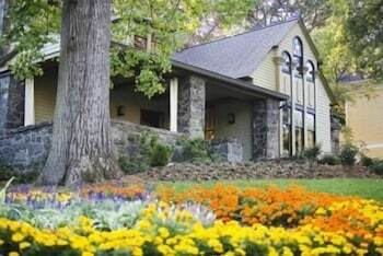 Stonehurst Place Bed & Breakfast
