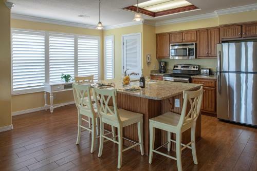 Hotel Palace View Resort By Spinnaker