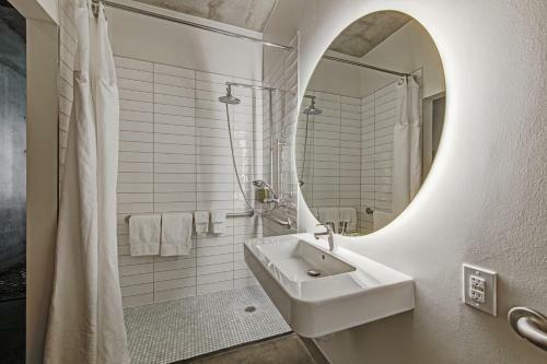 Hotel Nylo Plano At Legacy