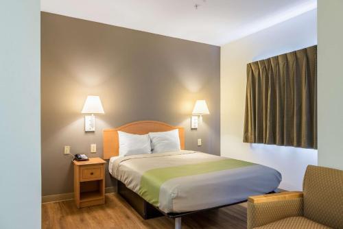 Hotel Studio 6 Sulphur