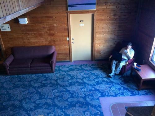 Posada Cedar Motor Inn