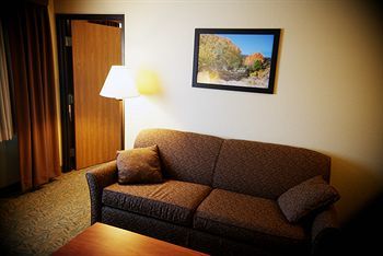 Motel Jorgenson's Inn & Suites