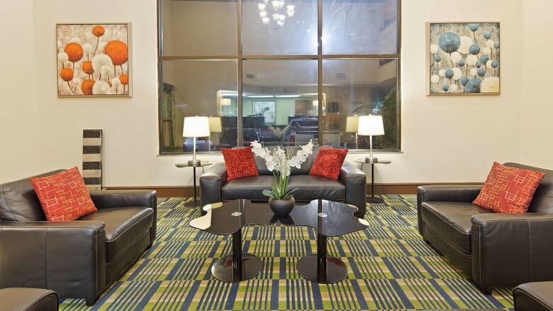 Best Western Roanoke Rapids Hotel & Suites