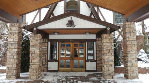 Silver Spruce Motel