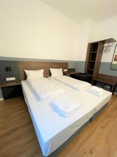 Hotel Apadana Frankfurt