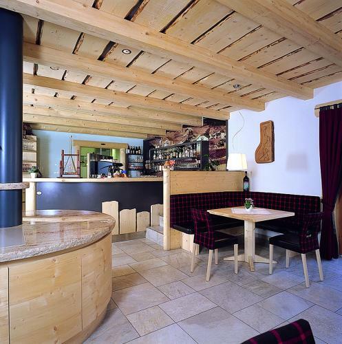Aparthotel Apartments Restaurant Rusctlea