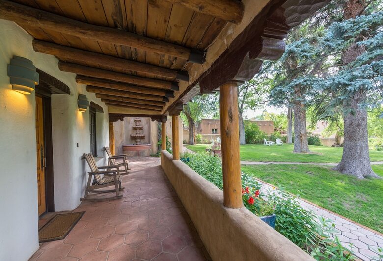 Posada Inn On La Loma Plaza