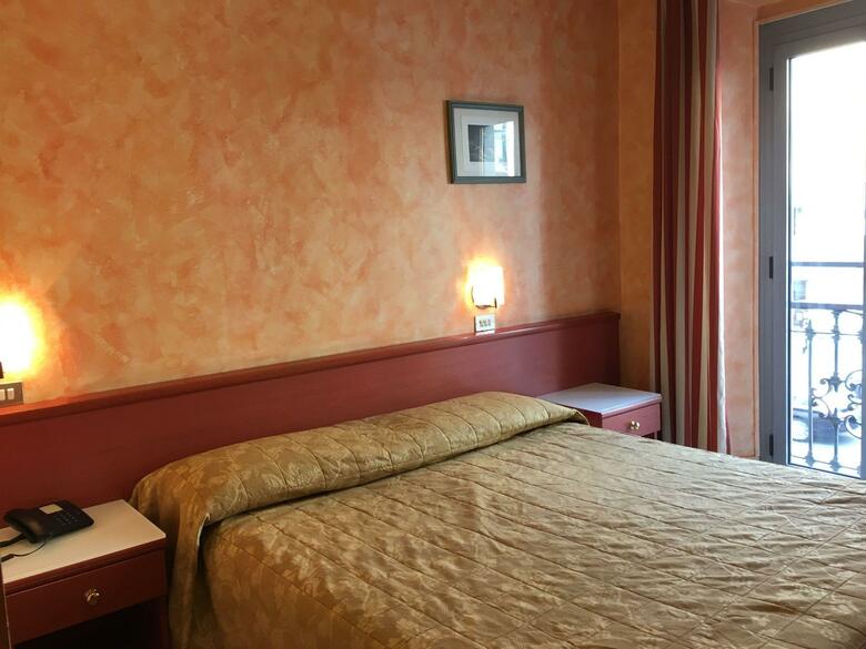 Hotel Aurora