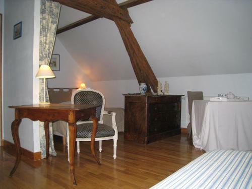 Hostal Chambres D'hotes Ch�teau D'omi�court