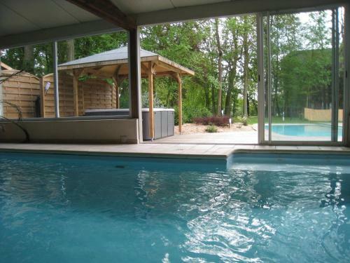 Hostal Chambres D'hotes Ch�teau D'omi�court