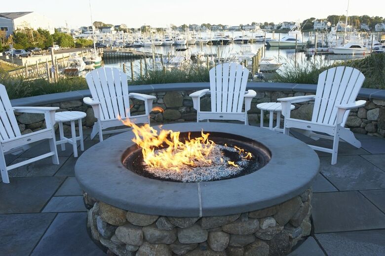Hotel Anchor In Distinctive Waterfront Lodging