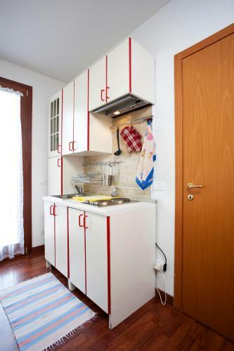 Hostal B&B By Max