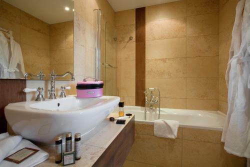 Hotel Le Manoir Saint Thomas