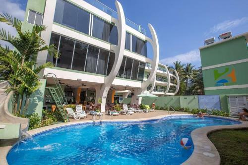 Room2board Hostel And Surf School