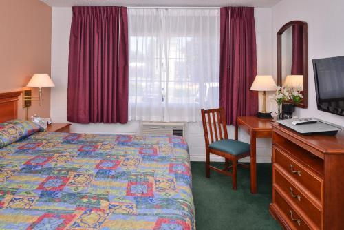 Maverick Motel