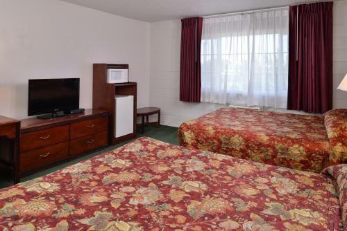 Maverick Motel