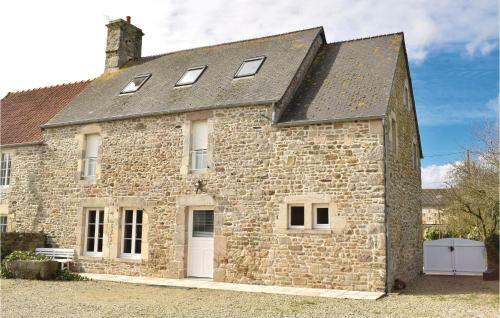 Holiday Home Quettehou Rue Du Buissonnet