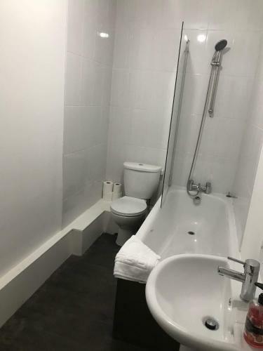 Flat 5 Apartments