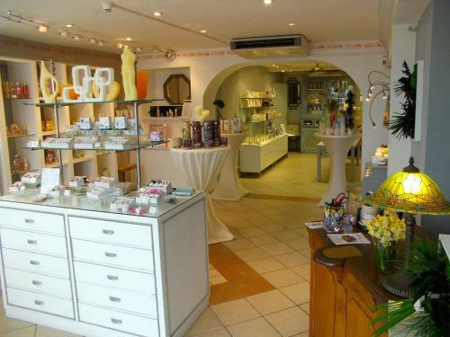 Hotel H�tel Les Aliz�s