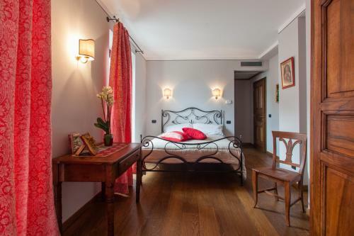 Hostal A' La Table Du Sommelier
