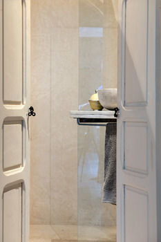 Riad Anata