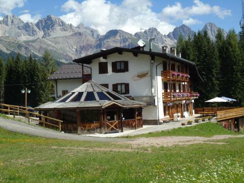 Hotel Pensione Dolomiti