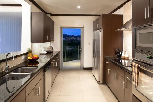 Aparthotel Best In Jaco Condos At Diamante Del Sol