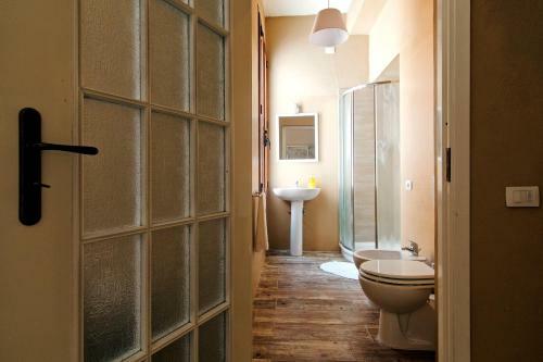 Hostal Blulass� City Center Rooms