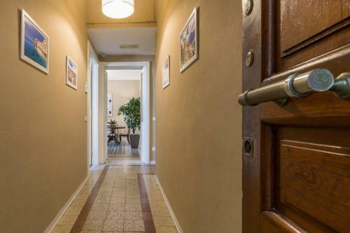 Hostal Blulass� City Center Rooms
