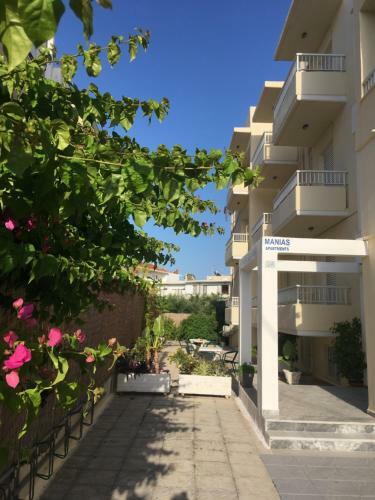 Manias Apartments