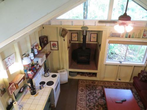 Carson's Kaloko Mountain Cabin