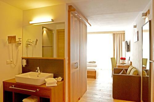 Hotel St�res - Mountain Nature Hotel