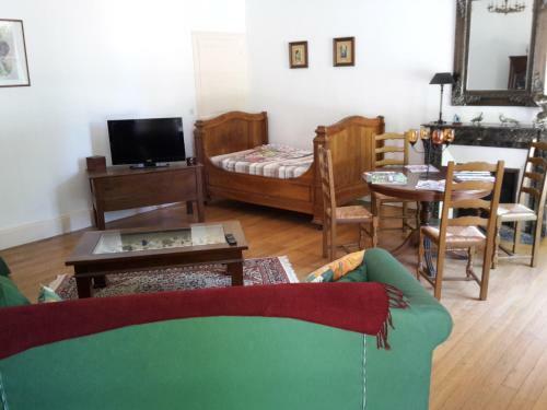 Bed & Breakfast L'echauguette Isserpent