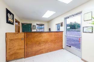 Motel Knights Inn - Cleveland