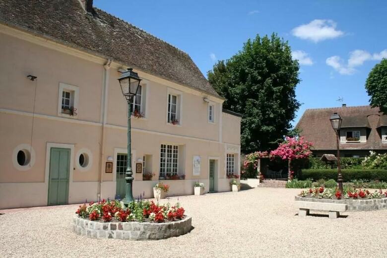 Hotel La Cha�ne D'or